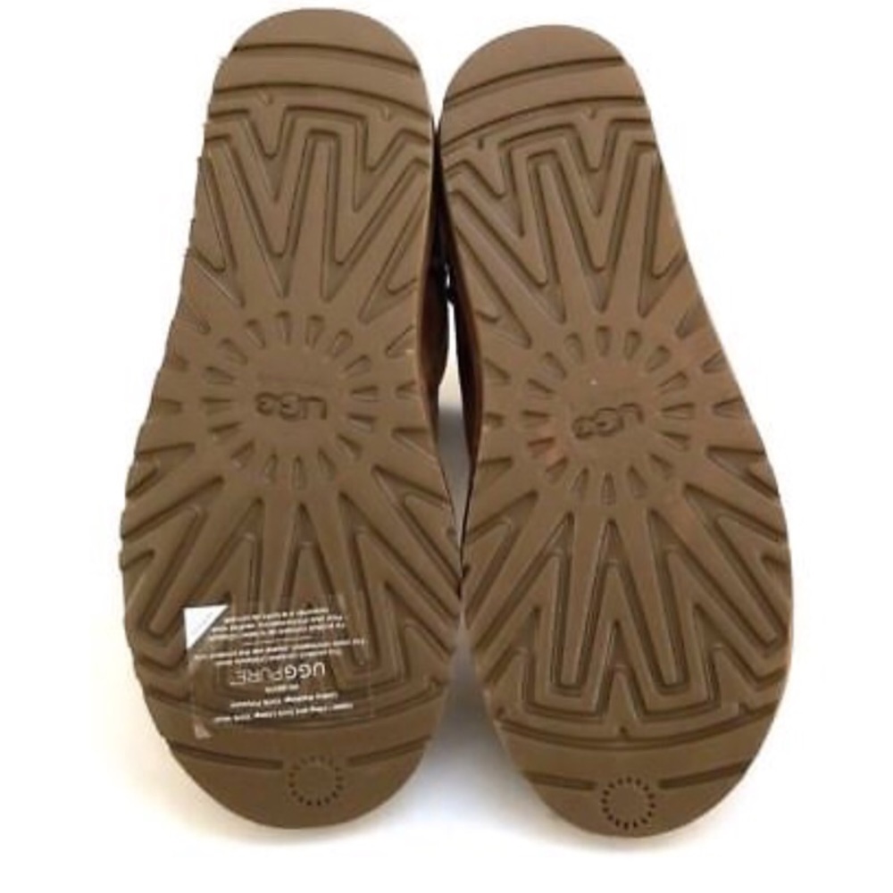 UGG Chestnut Brown Boots - Picture 5 of 5